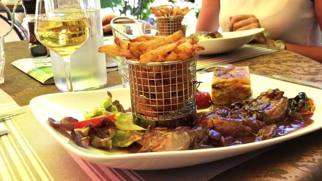 restaurants gastronomie Lembeye tourisme Madiran