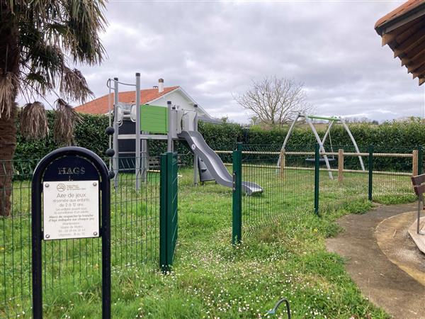 Mialos aire pique-nique jeux crédit Coteaux Béarn Madiran (4)