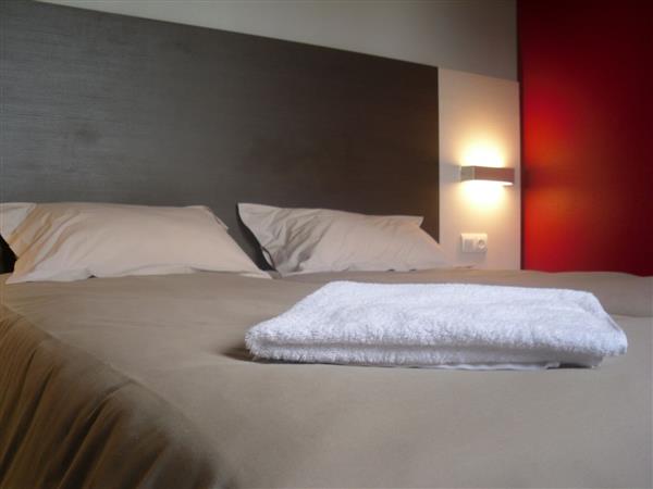 Morlaàs hotel restaurant la Hourquie café (143)