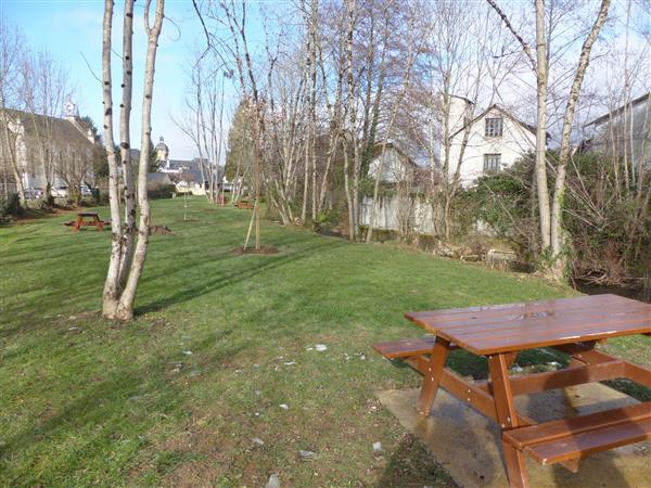 Tourisme et Loisirs Coteaux Béarn Madiran Pontacq aire de pique nique ancien lavoir de l'Ousse (35)