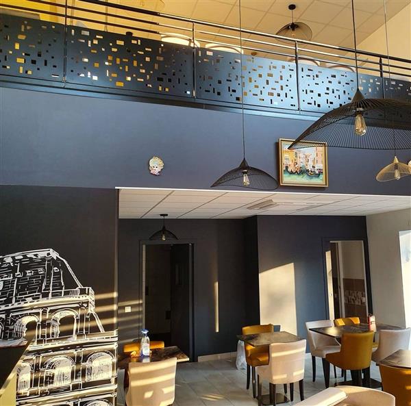 Morlaàs  le Colisée salle de restaurant