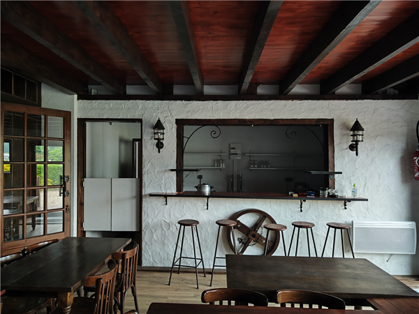 Soumoulou le Navarre bar grande salle 